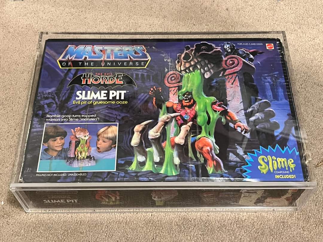 MASTERS OF THE UNIVERSE SLIME PIT